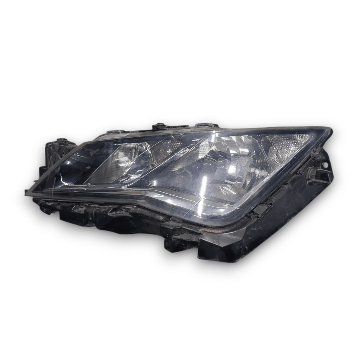 Faro / Fanale Sinistro Seat Leon III Serie COD: 5F1941005B (2013 - 2019) - F&amp;P CRASH SRLS - Ricambi Usati