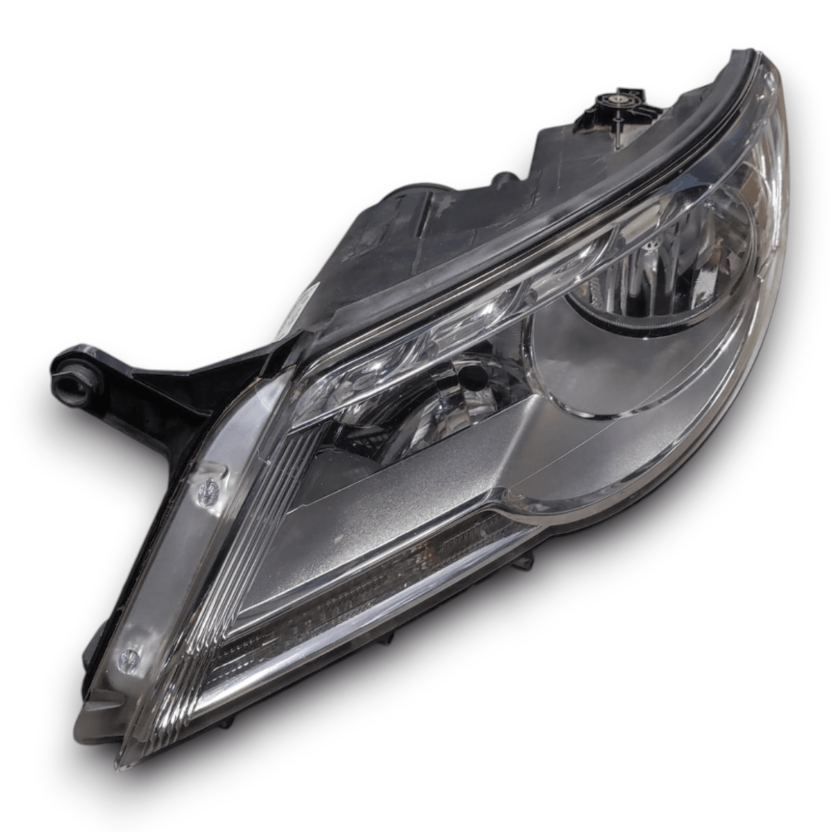 Faro / Fanale Sinistro Volkswagen Tiguan 5N COD: 1ED24703821 (2007 - 2016) - F&amp;P CRASH SRLS - Ricambi Usati