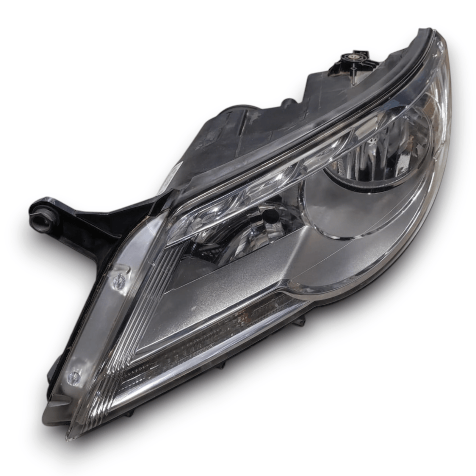 Left Headlight / Lamp Volkswagen Tiguan 5N CODE: 1ED24703821 (2007 - 2016) - F&P CRASH SRLS - Used Parts