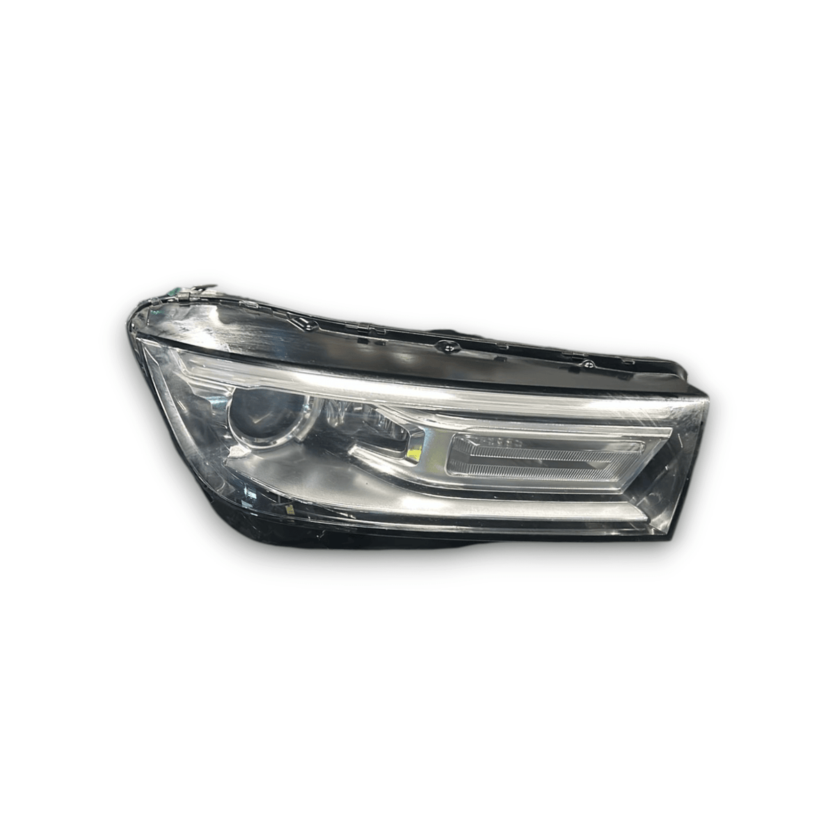 Headlight / Xenon Front Lamp Right Audi Q5 cod:80A941006 (2021 >) - F&amp;P CRASH SRLS - Used Parts