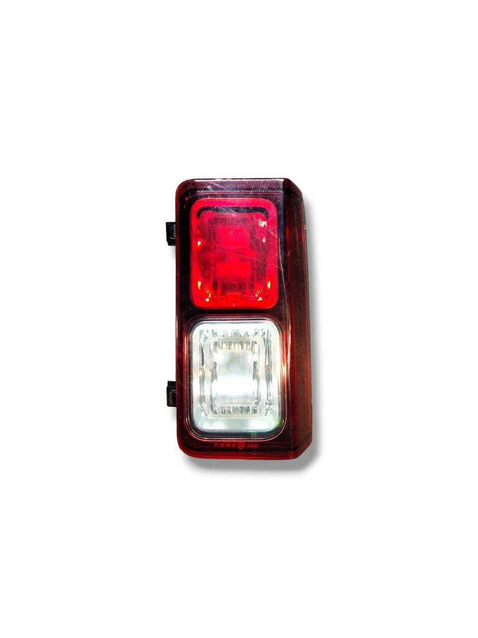 Faro / Fendinebbia Posteriore destro dx Opel Vivaro / Fiat Talento / Renault Trafic (2014>) cod.265591452 - F&P CRASH SRLS - Ricambi Usati