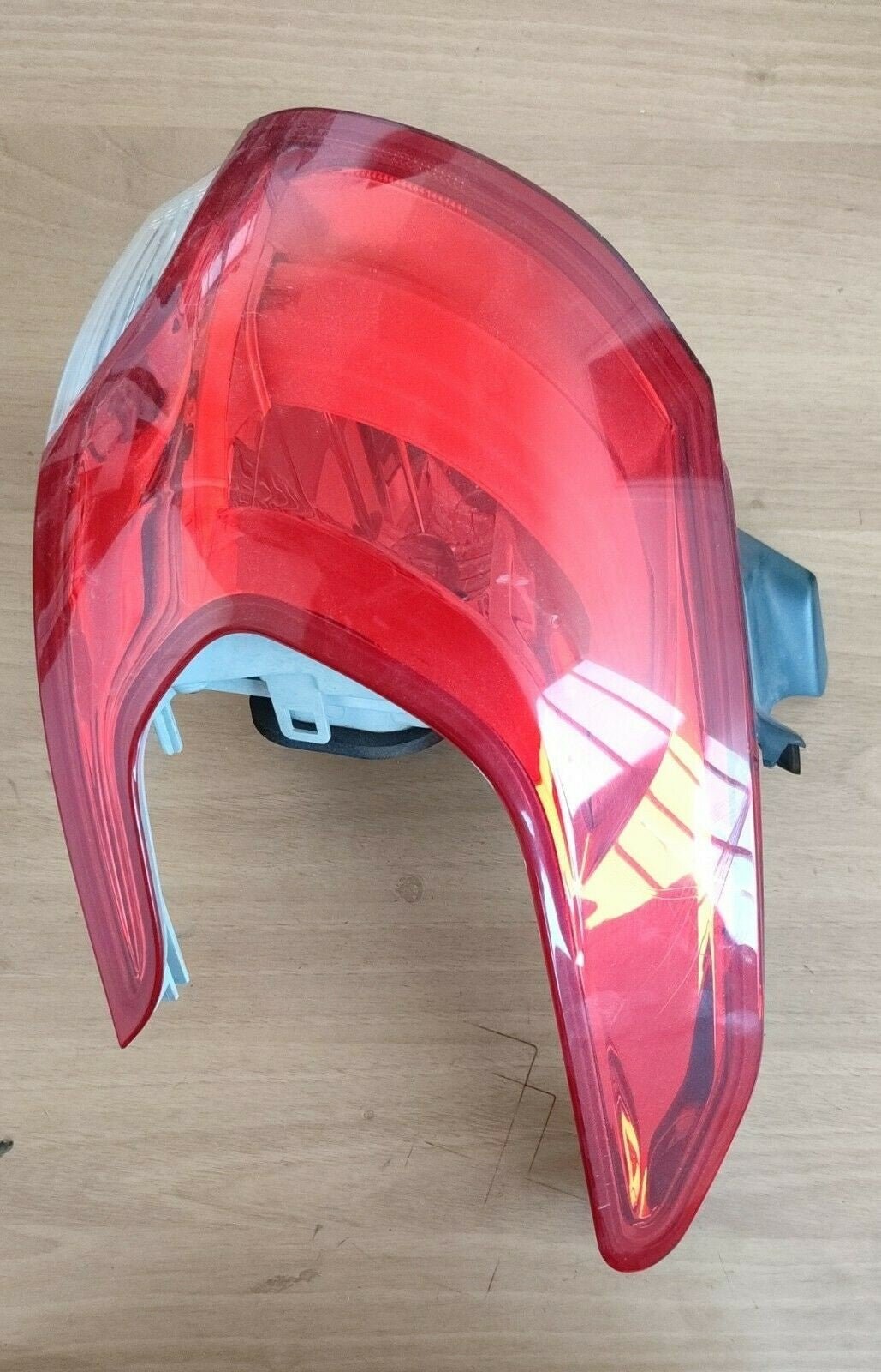 Faro posteriore dx 208 12-16 esterno LED no portalampada 9678074380 - F&P CRASH SRLS - Ricambi Usati