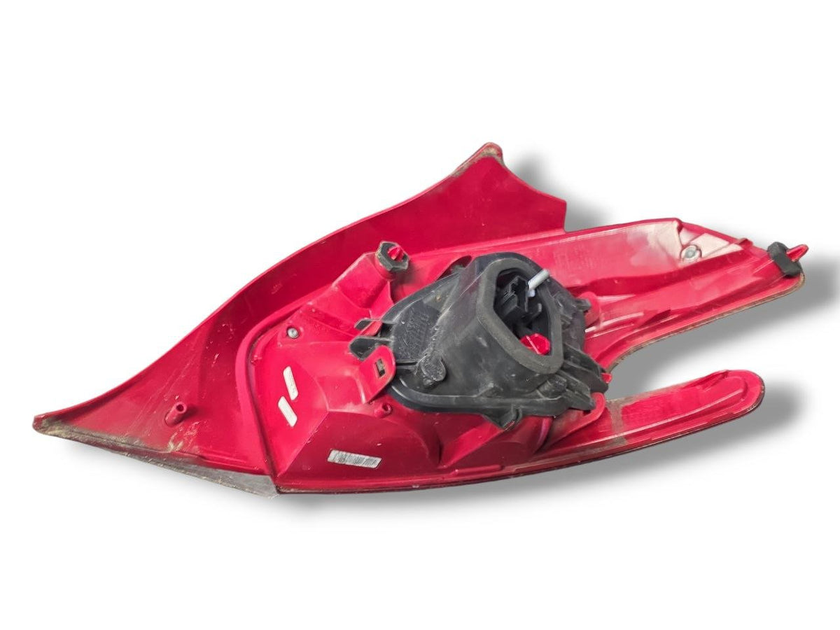 LEFT REAR HALOGEN HEADLIGHT PEUGEOT 208 (2012 - 2019) Code: 79998D - F&P CRASH SRLS - Used Parts