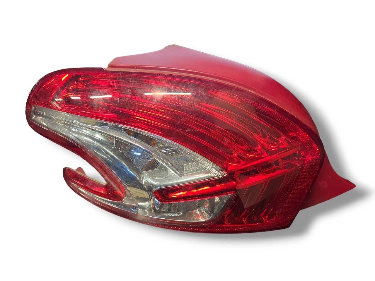 LEFT REAR HALOGEN HEADLIGHT PEUGEOT 208 (2012 - 2019) Code: 79998D - F&P CRASH SRLS - Used Parts