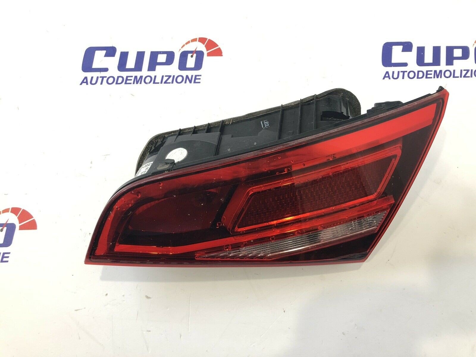 Rear Interior Right Stop Light Audi A3 8V4945076 - F&P CRASH SRLS - Used Parts