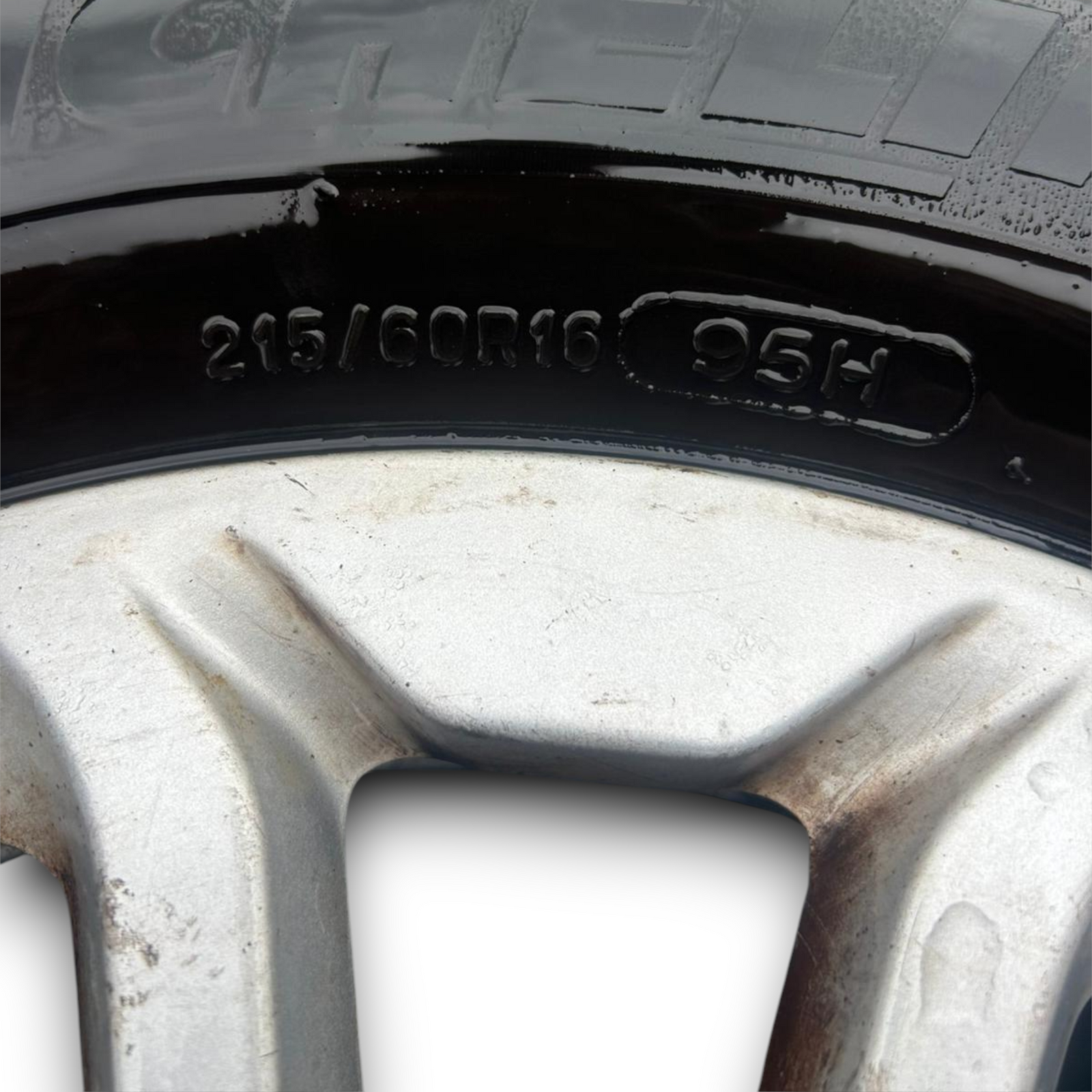 Cerchi in lega fiat 500x cod:735624966 (2014 > 2024) (215/60r16)