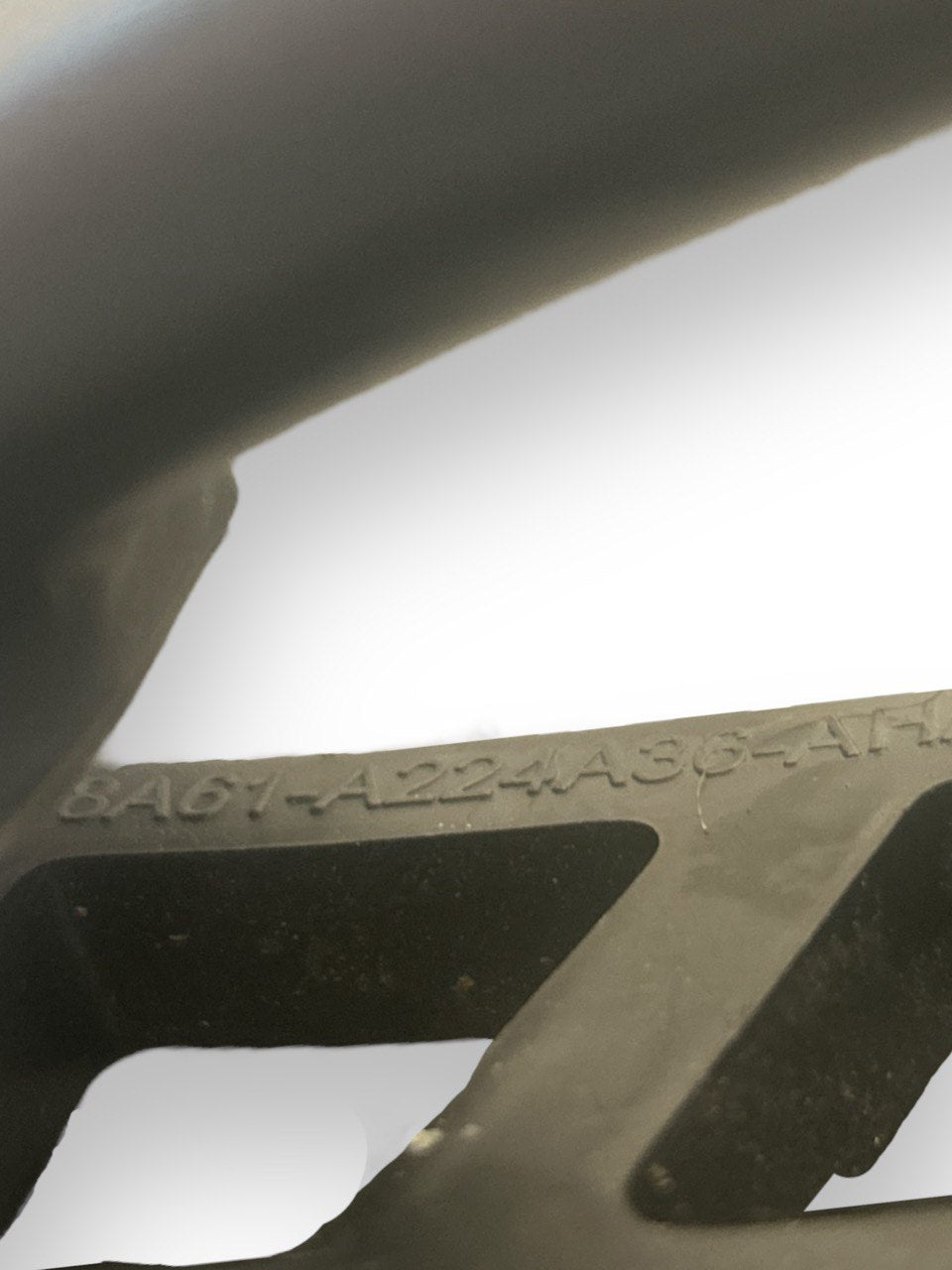 Ford EcoSport (2012 > ) cod.8A61 - A224A36 - AH Supporto + Maniglia Esterna Posteriore Destra (DX) - F&P CRASH SRLS - Ricambi Usati