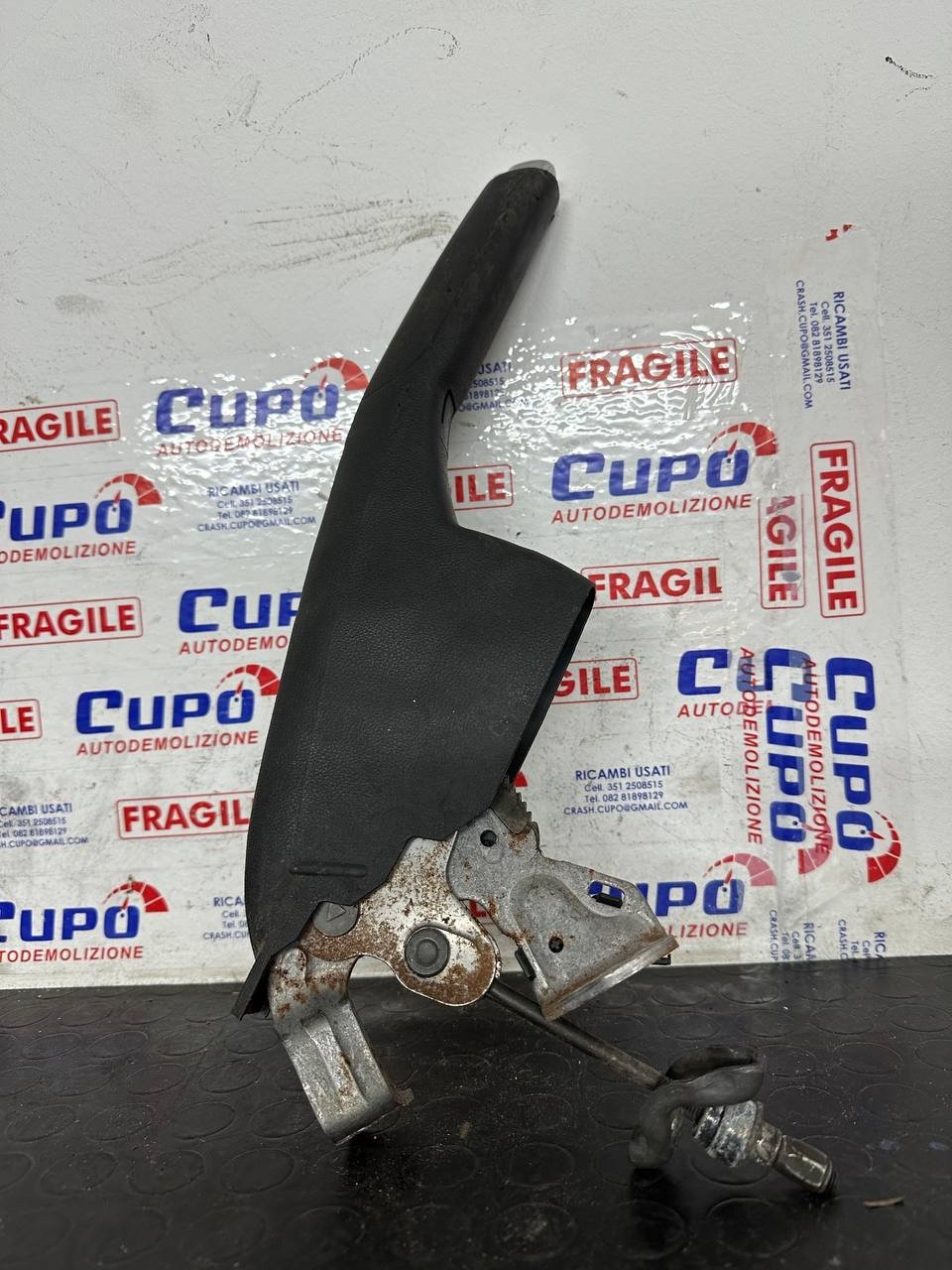 Freno a mano Volkswagen Polo V 1.2 benz - F&P CRASH SRLS - Ricambi Usati