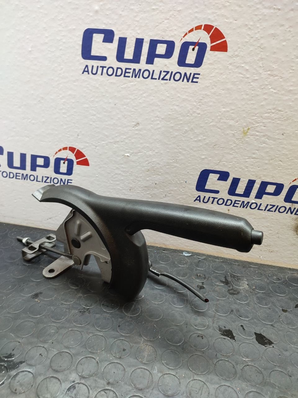 Freno di Stazionamento / Freno a mano TOYOTA AYGO III serie 1.0 (2017) - F&P CRASH SRLS - Ricambi Usati