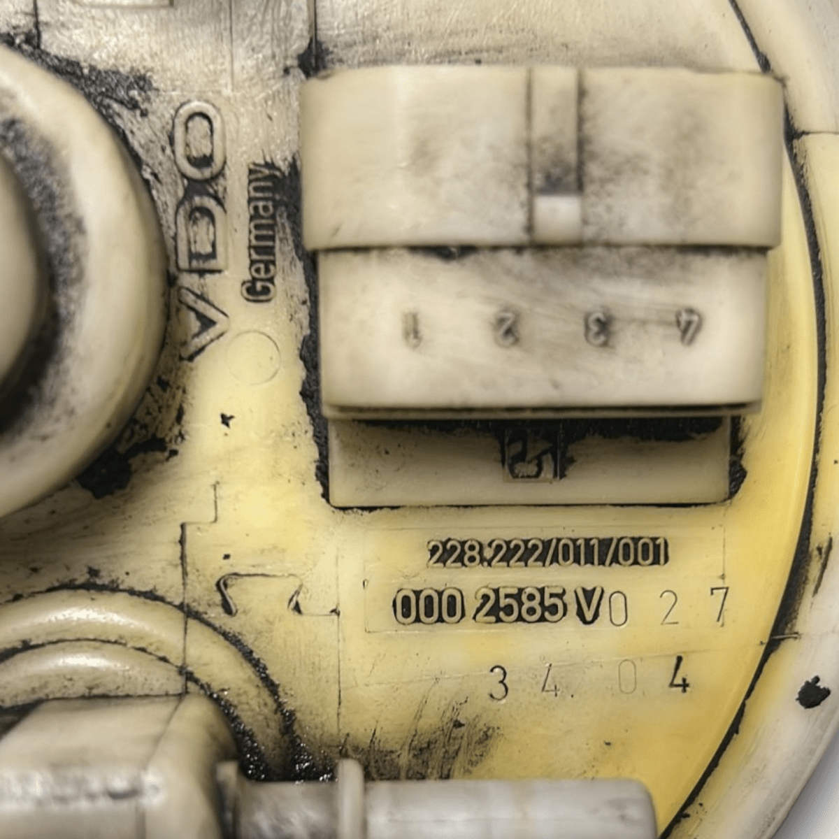 Galleggiante / pompa carburante smart fortwo 800 diesel cod:0002585v027 (1998 > 2007) - F&P CRASH SRL - Ricambi Usati