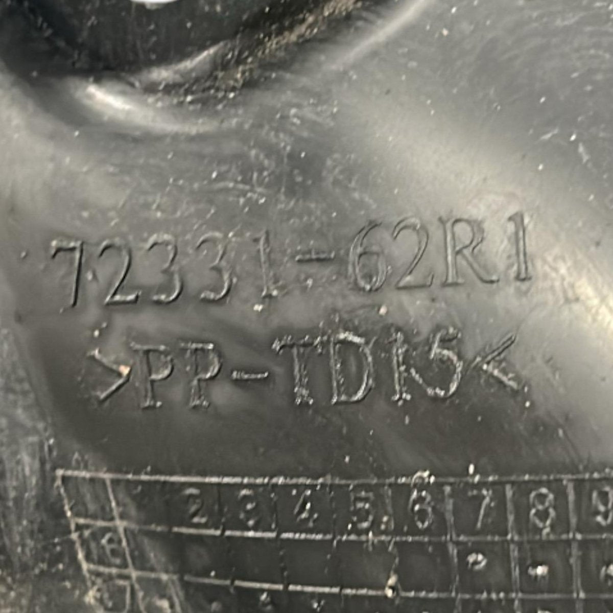 Gocciolatoio Parabrezza Anteriore Suzuki Ignis cod.72331 - 62R1 (2016 > ) - F&P CRASH SRLS - Ricambi Usati