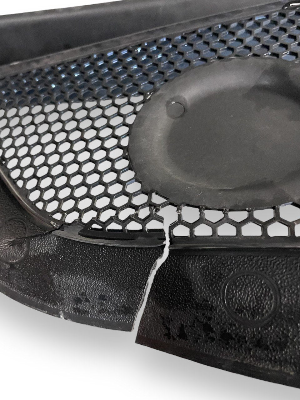 Gocciolatoio Parabrezza Audi Q3 8U cod:8U1819403 (2011 - 2018) - F&P CRASH SRLS - Ricambi Usati