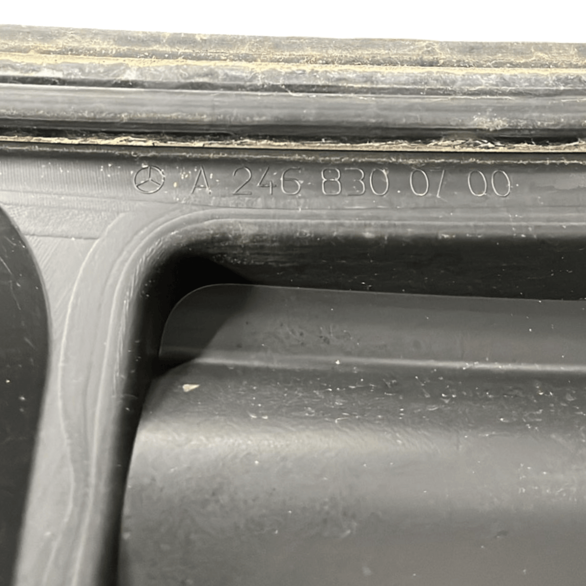 Gocciolatoio parabrezza Mercedes - Benz Classe B W246 cod.A2468300700 (2011 - 2018) - F&P CRASH SRLS - Ricambi Usati