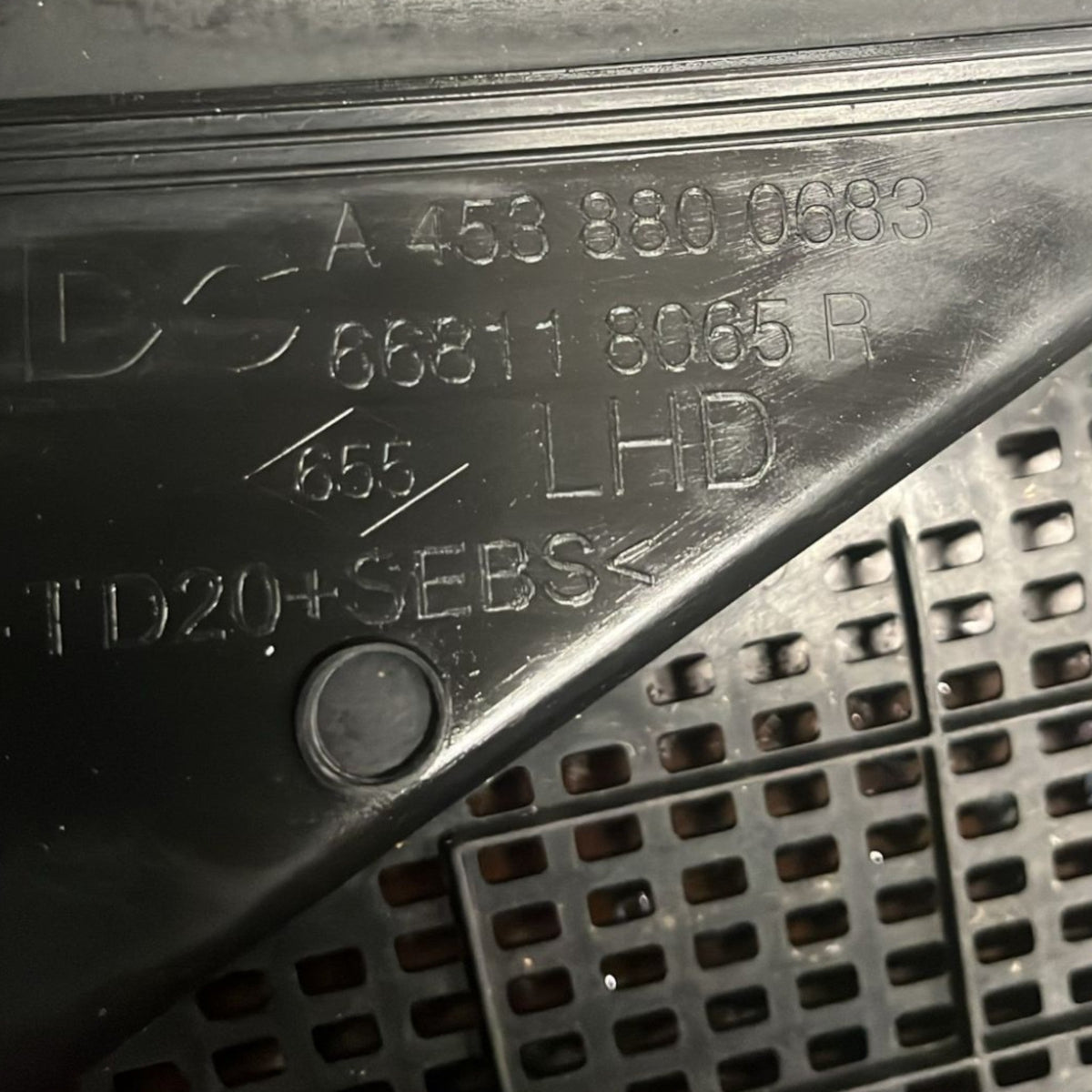 Gocciolatoio Parabrezza Smart For Four (W453) cod:A4538800683 (2014 >2021) - F&P CRASH SRLS - Ricambi Usati