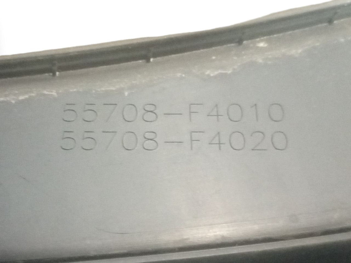 Windshield Drip Tray Toyota C-HR (2021) code: 55708F4010 - F&P CRASH SRLS - Used Parts