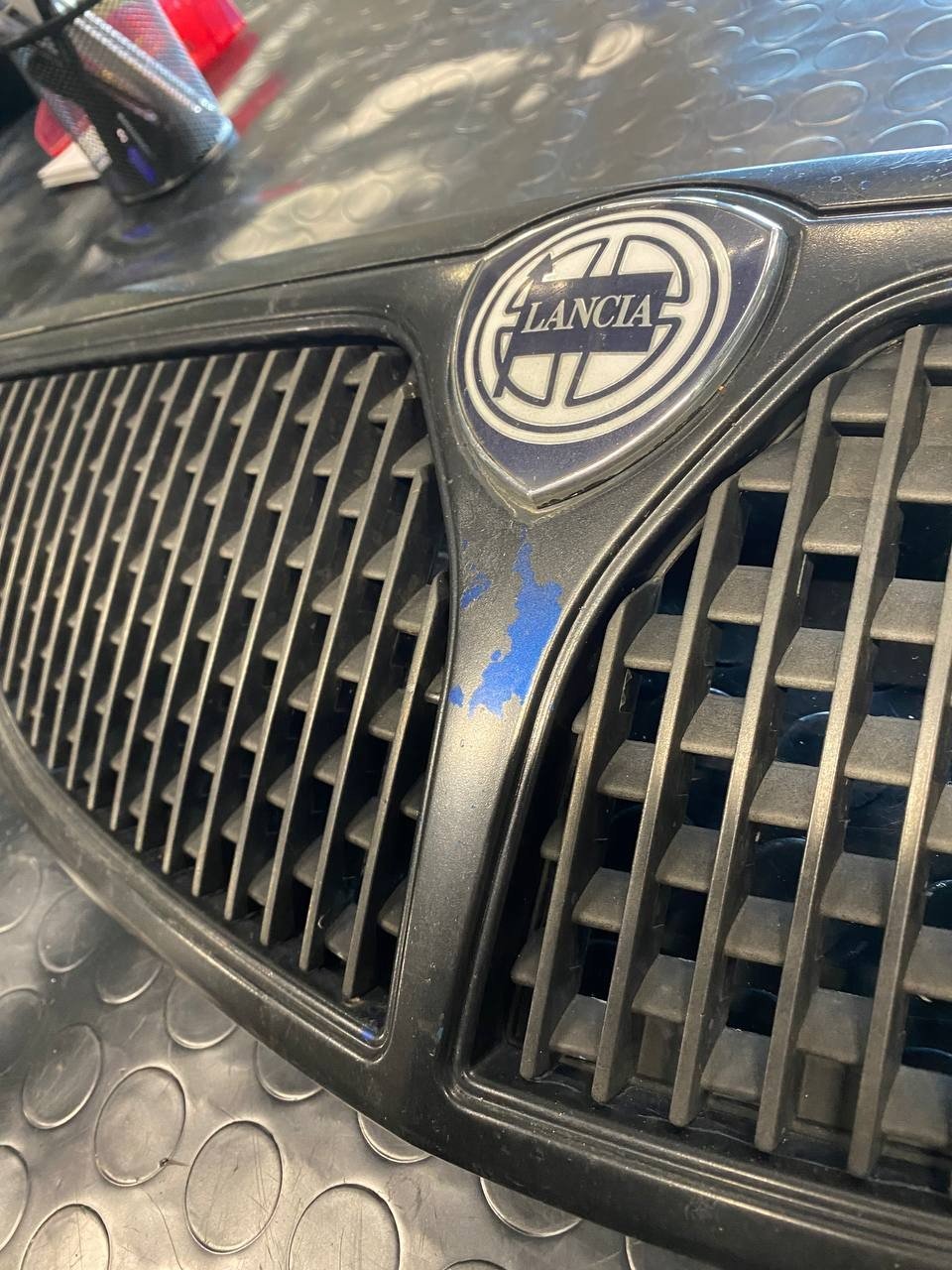 Griglia anteriore Lancia Ypsilon '98 Elefantino - F&P CRASH SRLS - Ricambi Usati