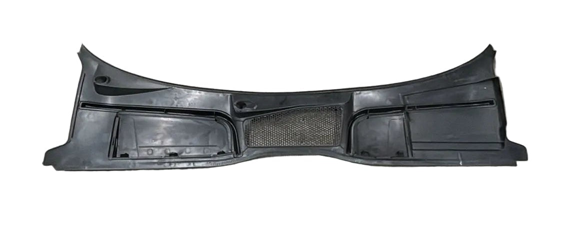 Griglia gocciolatoio audi a4 b9 cod:8w1819403 (2015 - 2024) - F&P CRASH SRL - Ricambi Usati