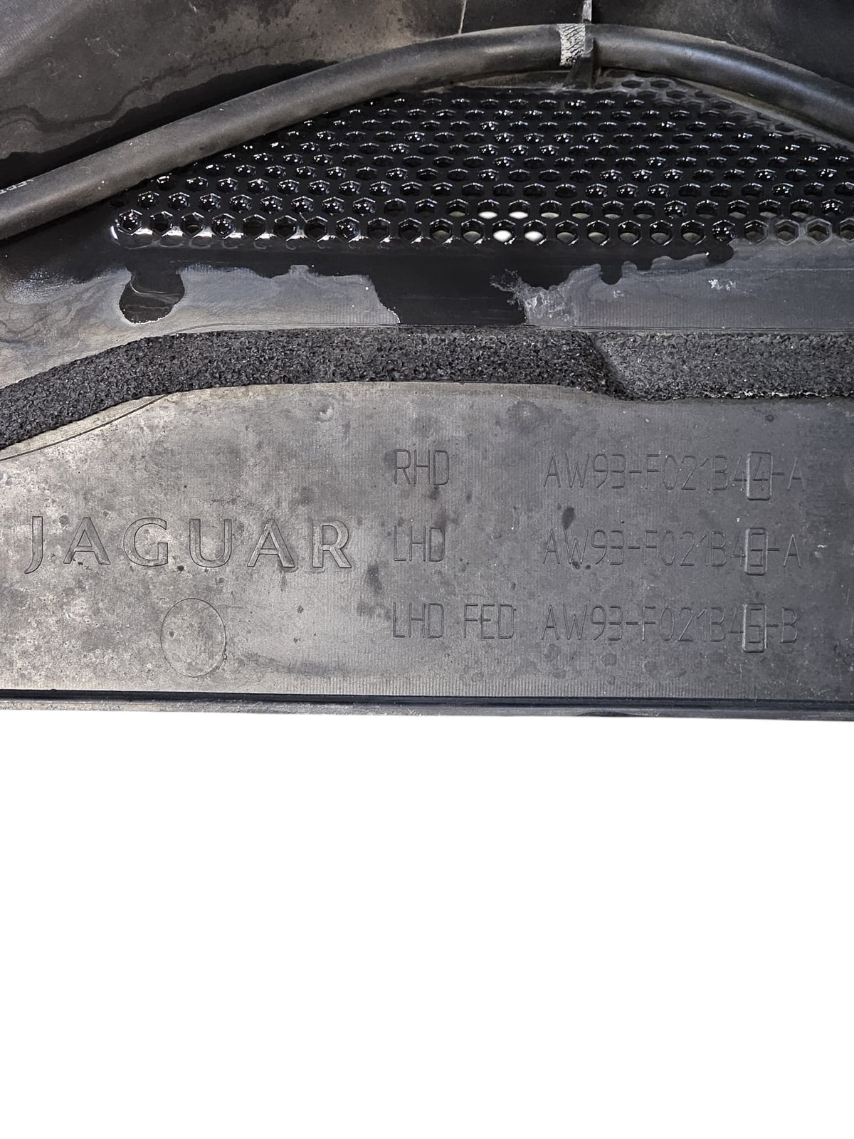 Grill / Drip Tray Windshield Jaguar XJ X351 Code: AW93 - F021B44 - A (2009 - 2019) - F&P CRASH SRLS - Used Parts