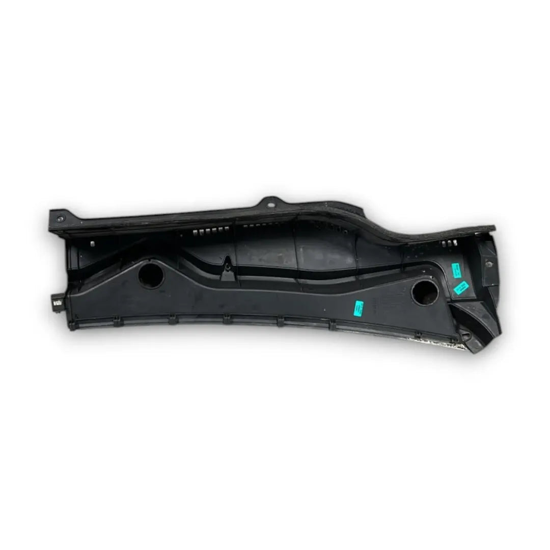 Dettaglio Griglia sottoparabrezza laterale sinistra Suzuki Vitara dal 2018 cod. 72341-54P1 - foto 2