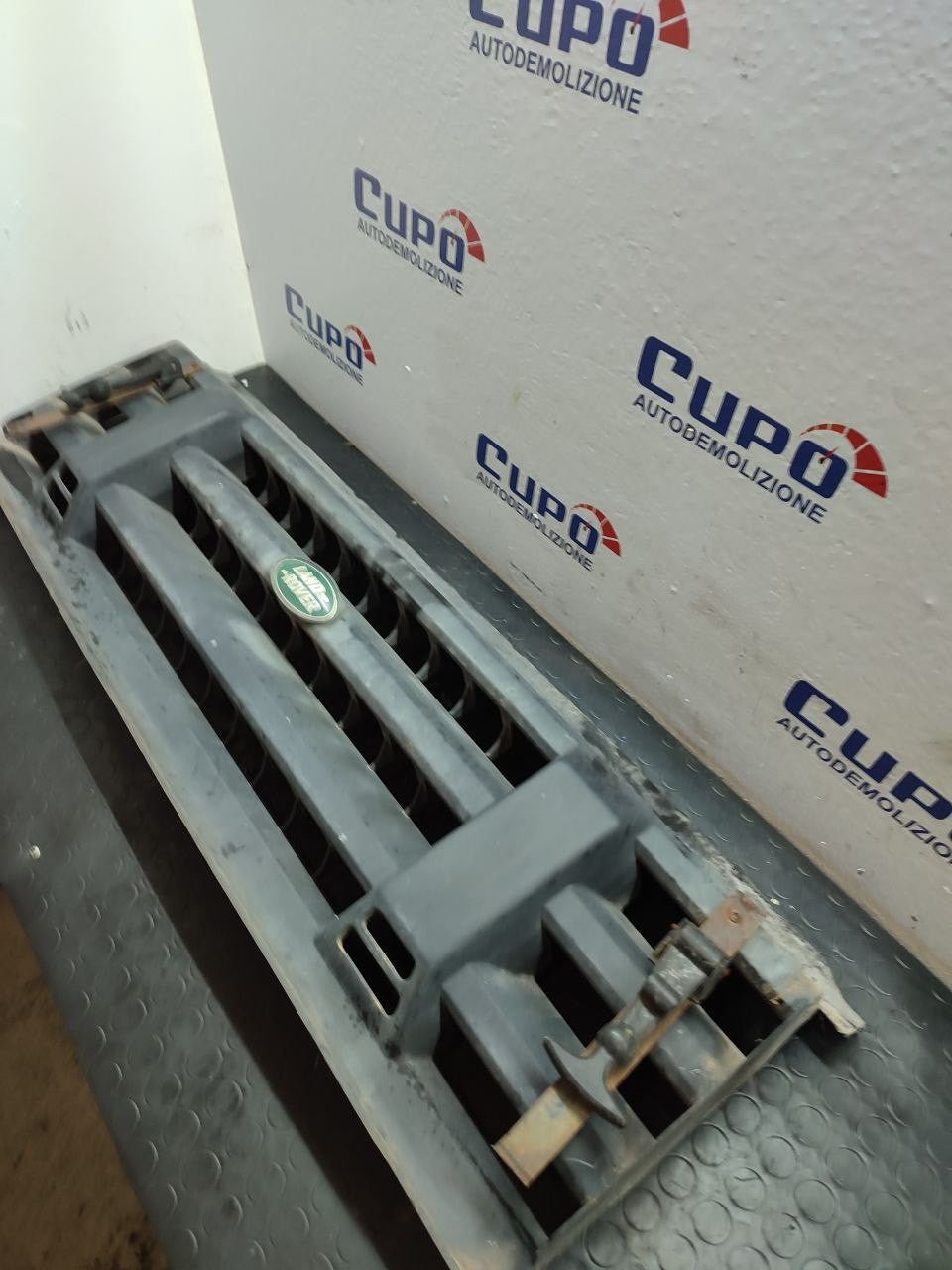 Griglia Mascherina anteriore Land Rover Discovery I ( 1989 ) - F&P CRASH SRLS - Ricambi Usati