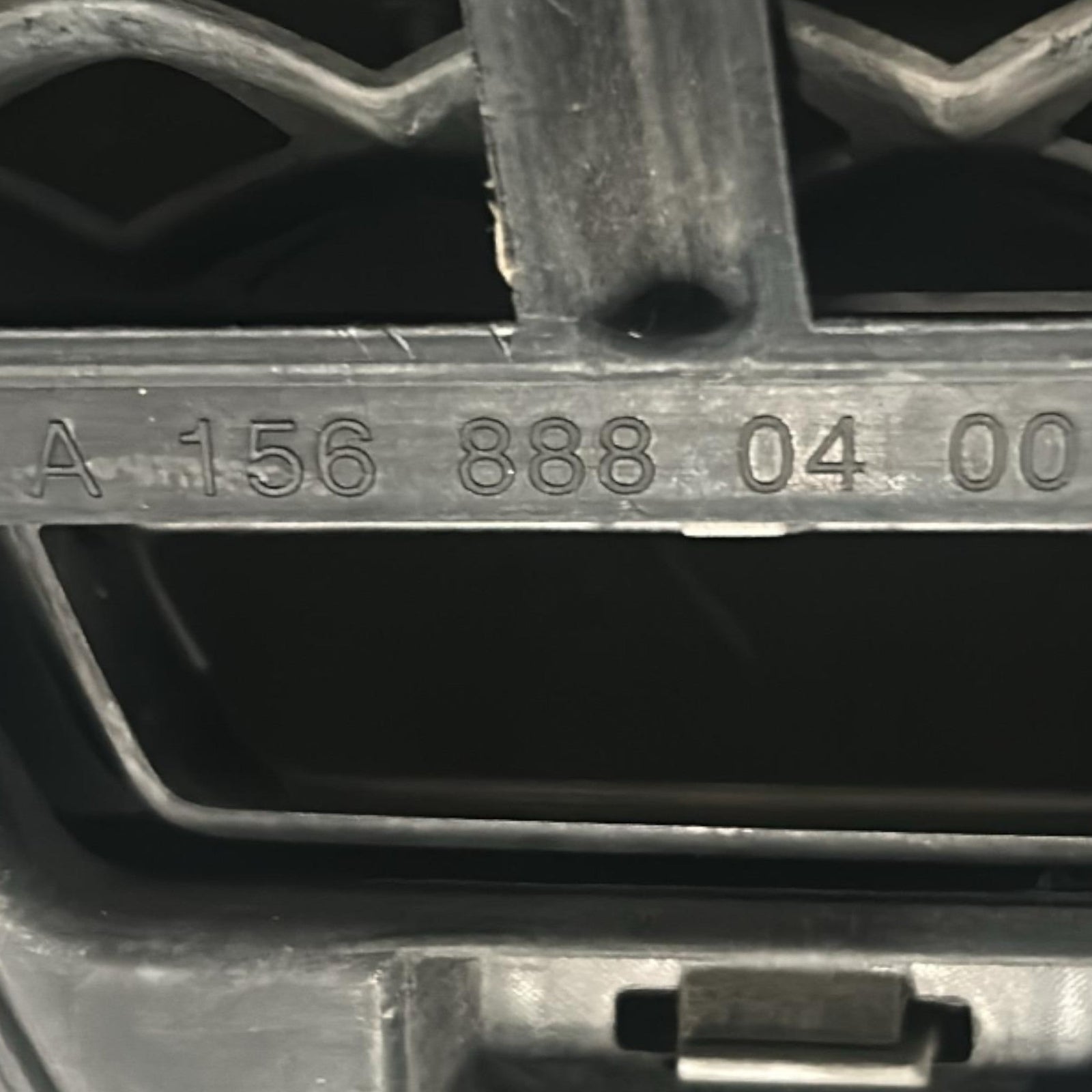 Griglia Paraurti Anteriore Mercedes Benz GLA (URBAN) (X156) cod.A1568880400 (2013 > 2019) cod.A0008880060 - F&P CRASH SRLS - Ricambi Usati