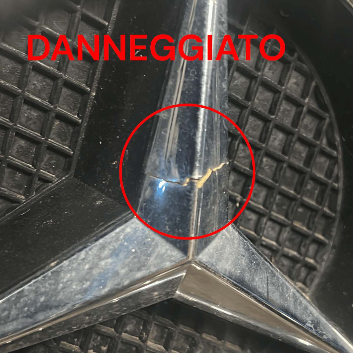 Griglia Paraurti Anteriore Mercedes Benz GLA (URBAN) (X156) cod.A1568880400 (2013 > 2019) cod.A0008880060 - F&P CRASH SRLS - Ricambi Usati