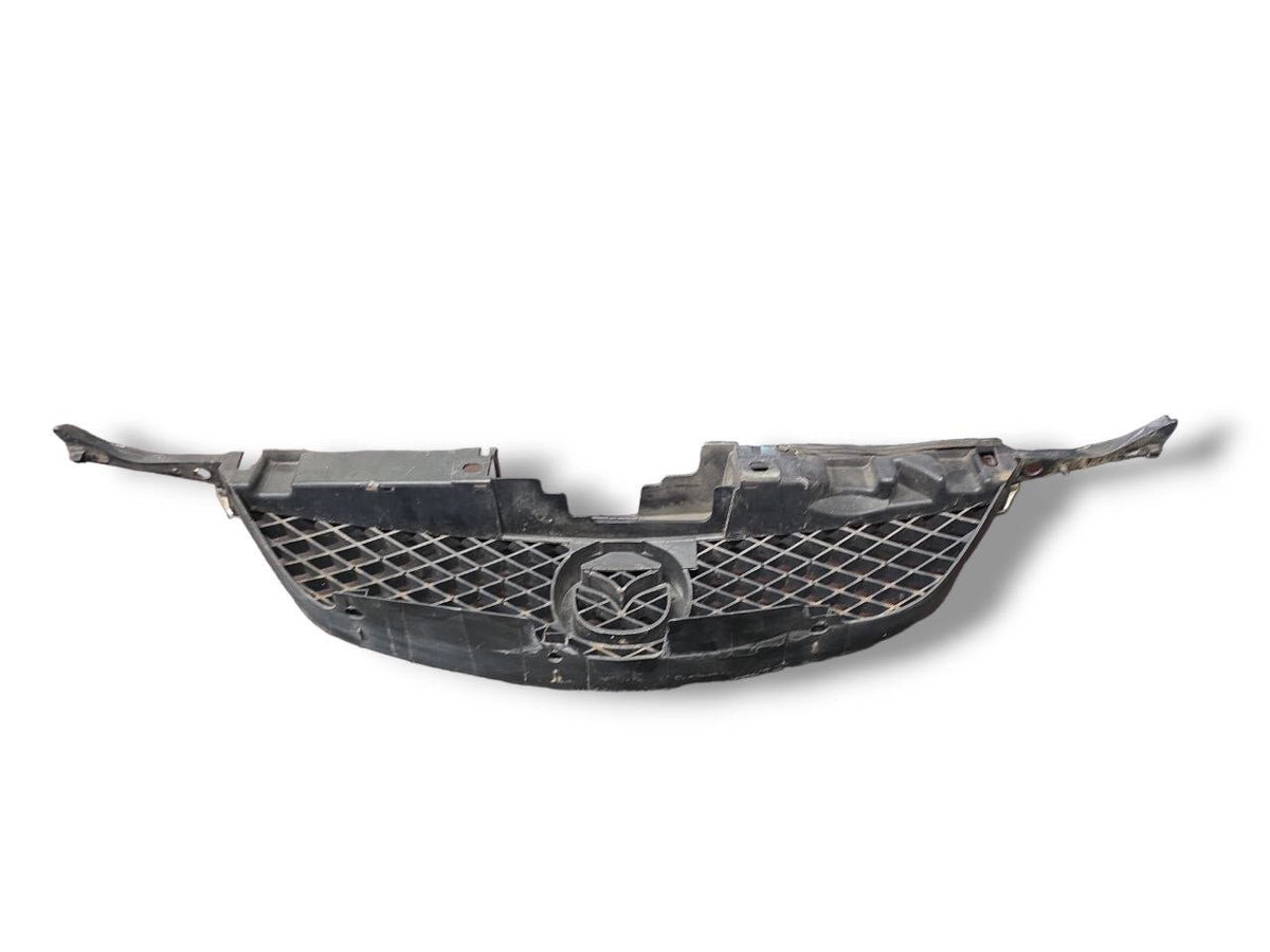GRIGLIA PARAURTI ANTRIORE MAZDA PREMACY (1999 - 2005) Cod : C10050712 - F&P CRASH SRLS - Ricambi Usati