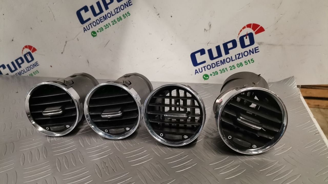 Griglie ventilazione Peugeot 3008 cod: y05201 - F&P CRASH SRLS - Ricambi Usati