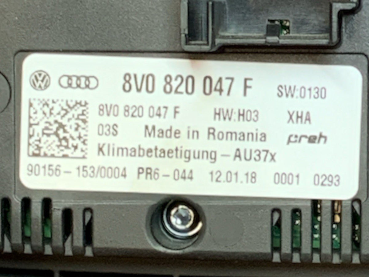 Gruppo Comandi Clima Audi A3 (8V1 - 2016) cod.8V0820047F - F&P CRASH SRLS - Ricambi Usati