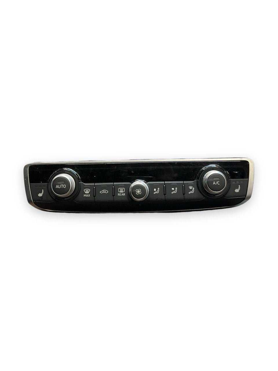 Gruppo Comandi Clima Manuale Audi A3 8V (2012 al 2020) cod: 8V0820043AL - F&P CRASH SRLS - Ricambi Usati