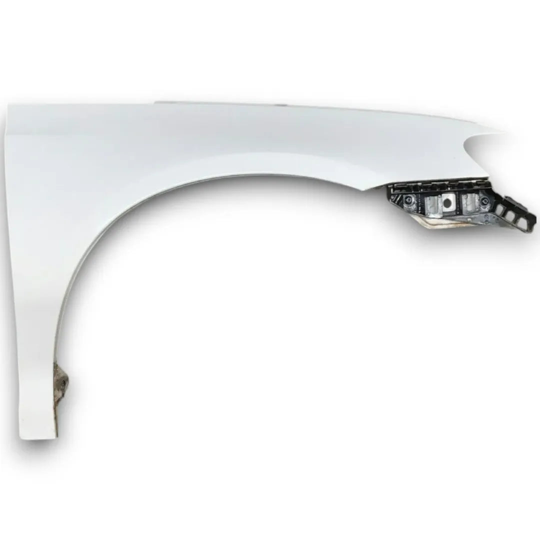 Parafango anteriore destro Volkswagen Scirocco dal 2008 OEM 1K8821106B