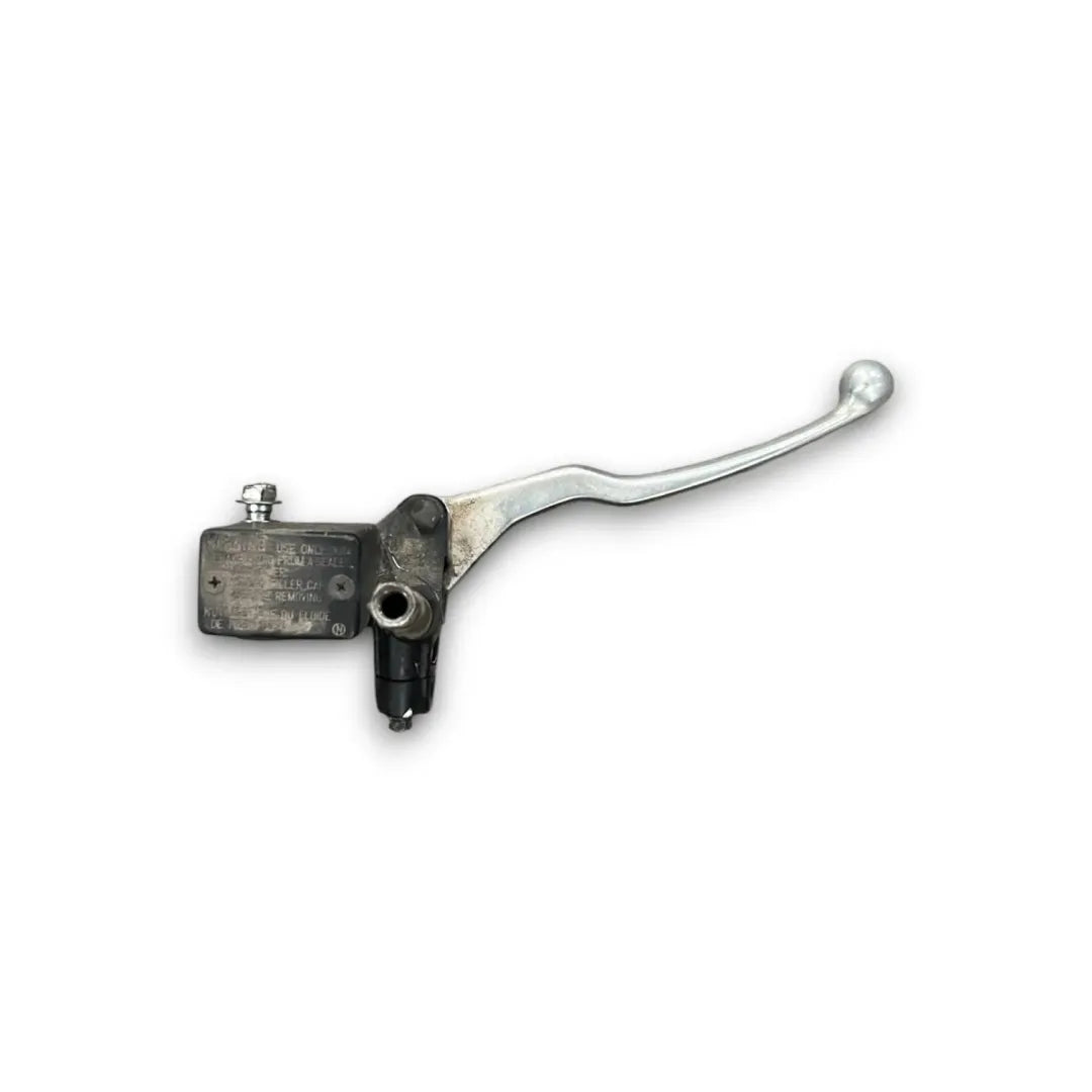 Pompa freno destra Suzuki UX Sixteen 150