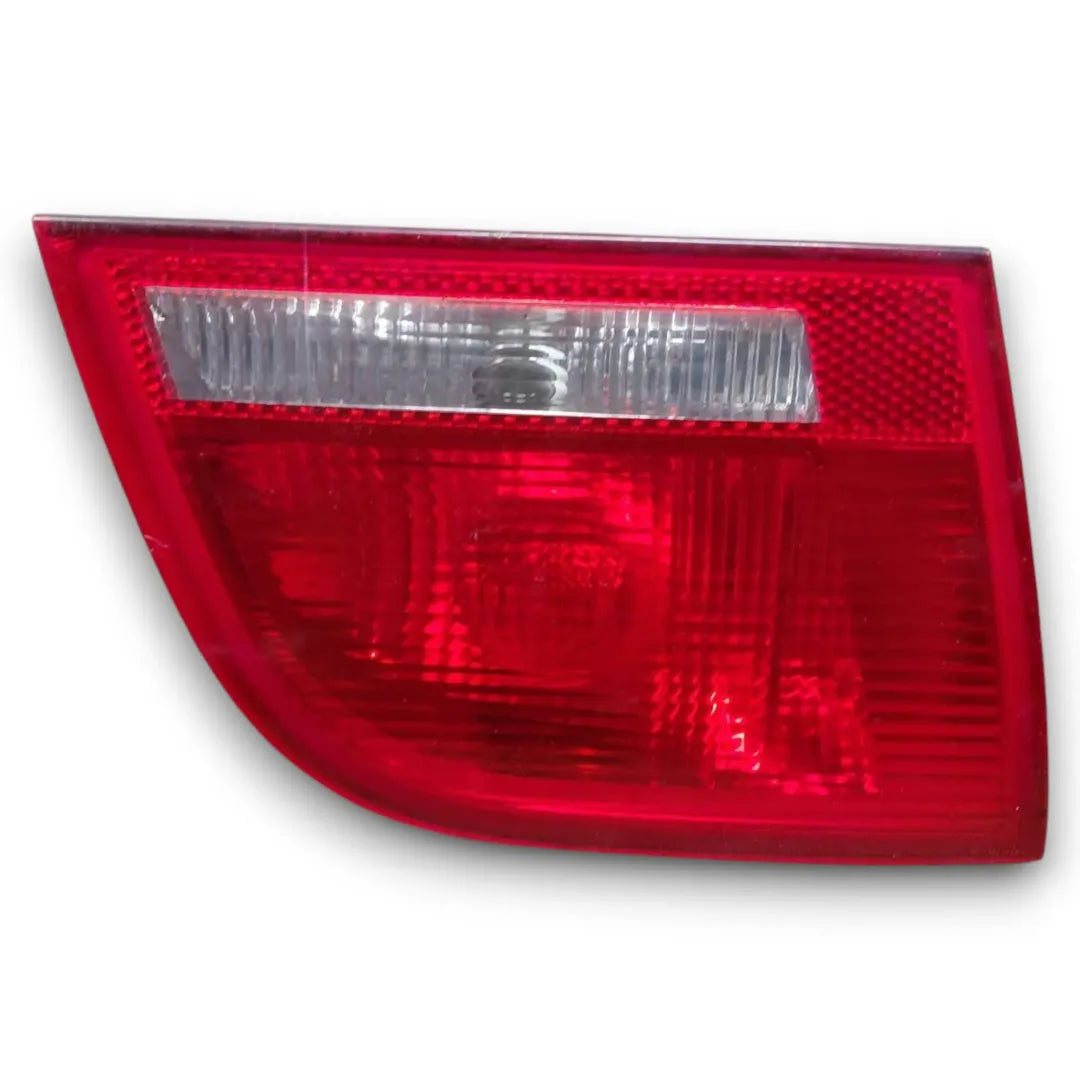 Fanale posteriore interno sinistro Audi A3 8P 2010–2013 OEM 8P4945093D