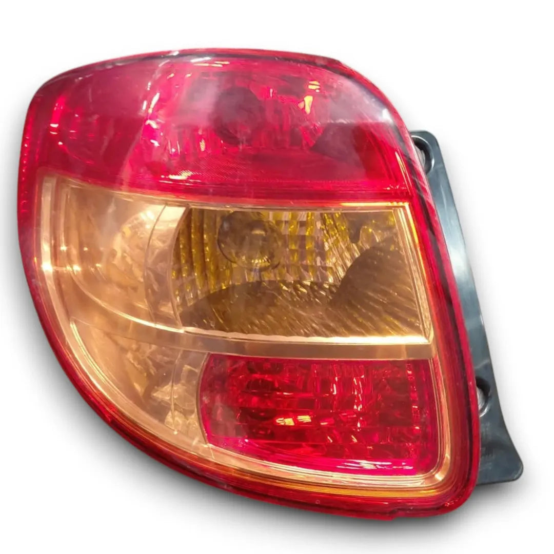 Fanale posteriore sinistro Fiat Sedici 2006–2011 OEM 220-16684