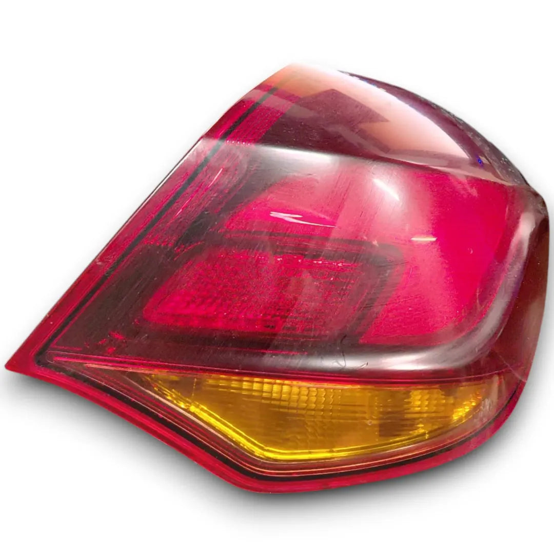 Fanale posteriore esterno destro Opel Astra P10 OEM 13319948