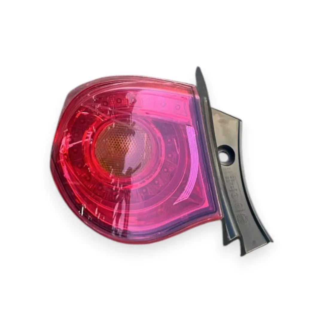 Fanale posteriore esterno sinistro Alfa Romeo Giulietta 2010–2013 OEM 50513613