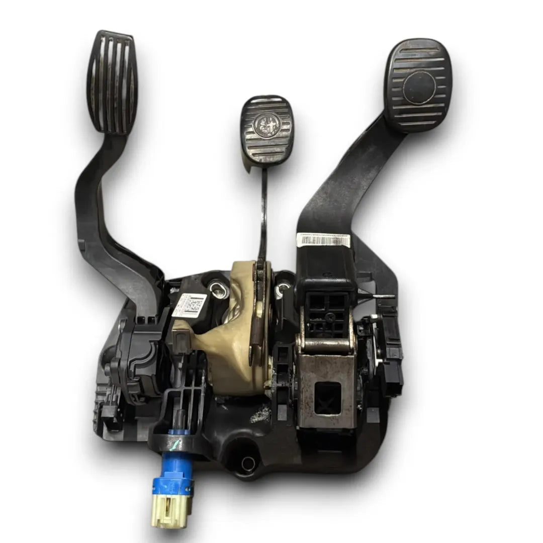 Pedaliera completa Alfa Romeo Giulietta 2010–2013 OEM 00518067630