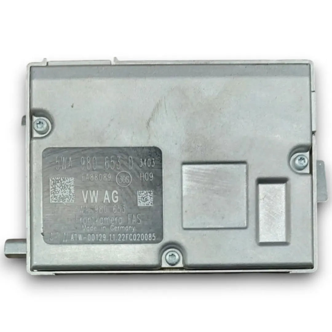 Telecamera anteriore Skoda Octavia dal 2020 OEM 5WA980653D