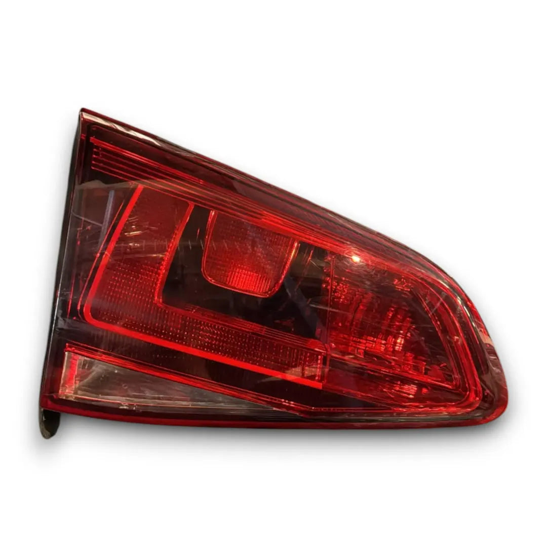 Fanale posteriore interno sinistro Volkswagen Golf VIII dal 2019 OEM 5H0945093C