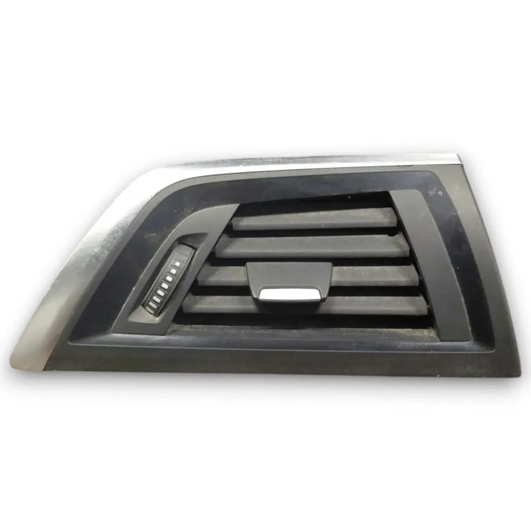 Bocchetta aria laterale cruscotto destra BMW Serie 2 Coupé F22 dal 2013 OEM 2636104-01