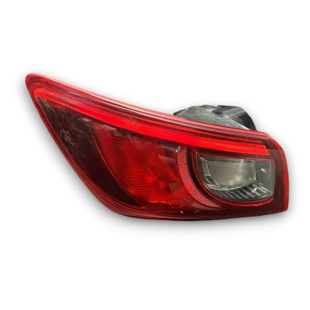 Fanale posteriore esterno sinistro Mazda CX-3 dal 2015 OEM DB2R51160E