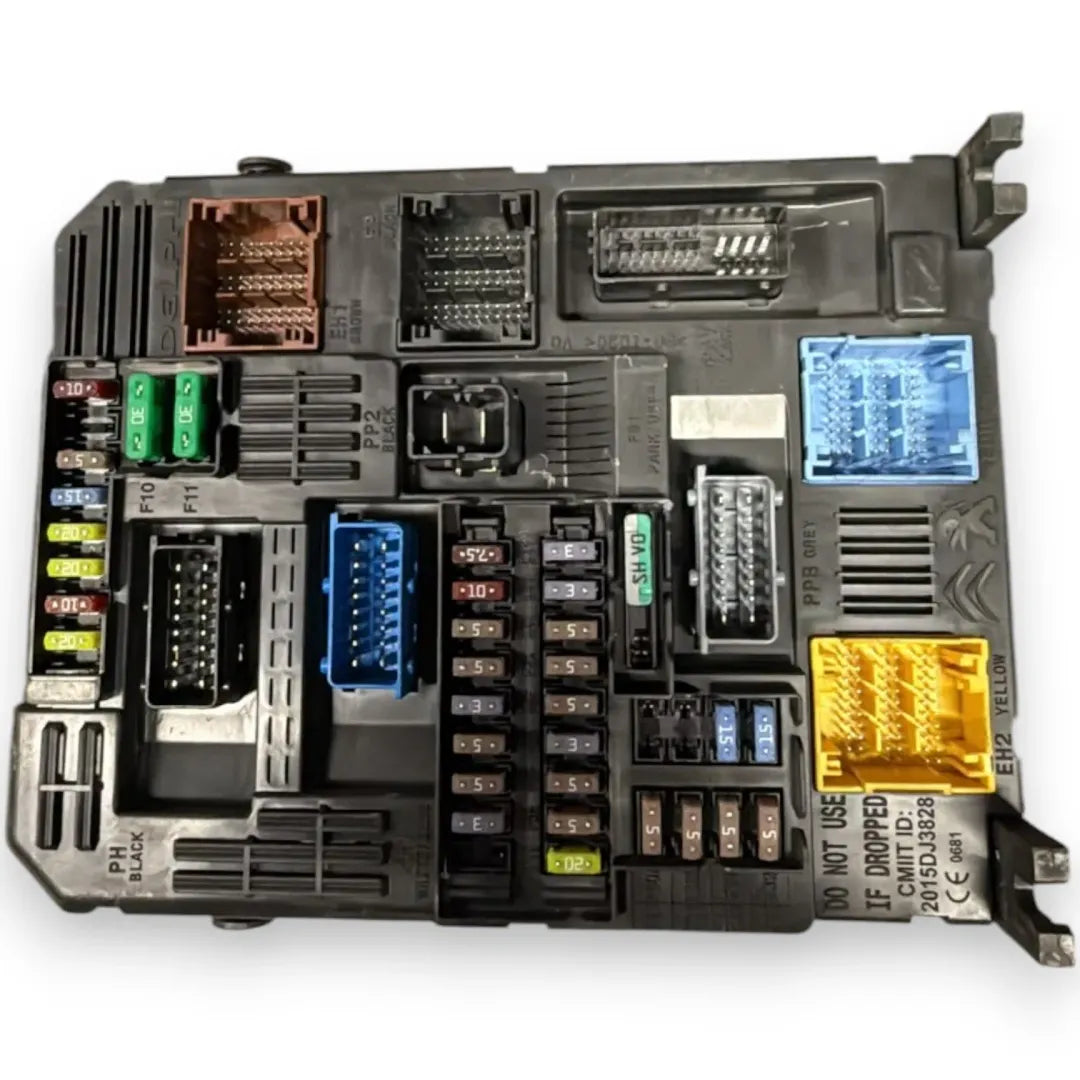 Body computer / centralina abitacolo Peugeot 3008 OEM 9836586480