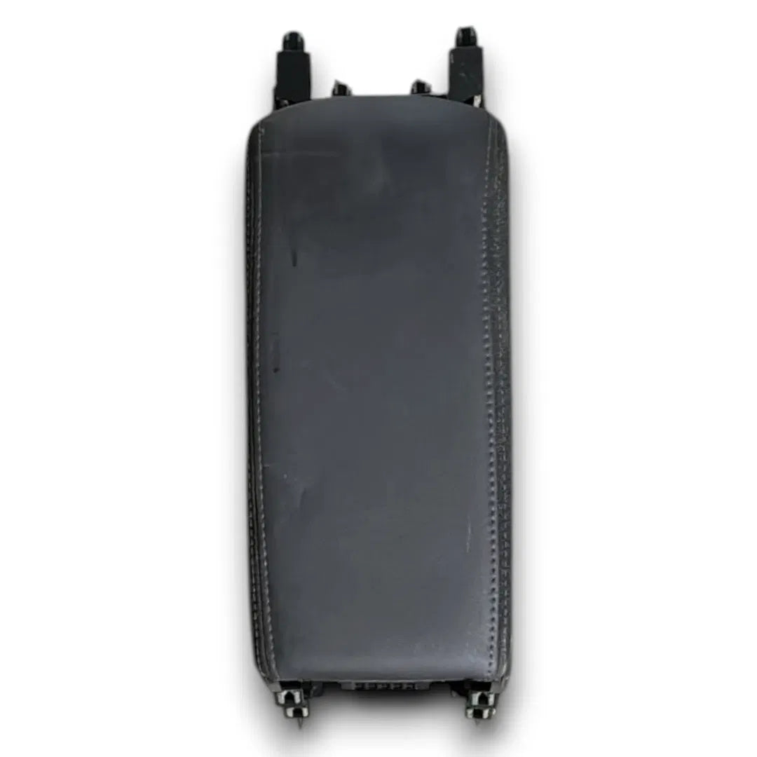 Bracciolo Peugeot 2008 2019–2023 OEM 9823377380