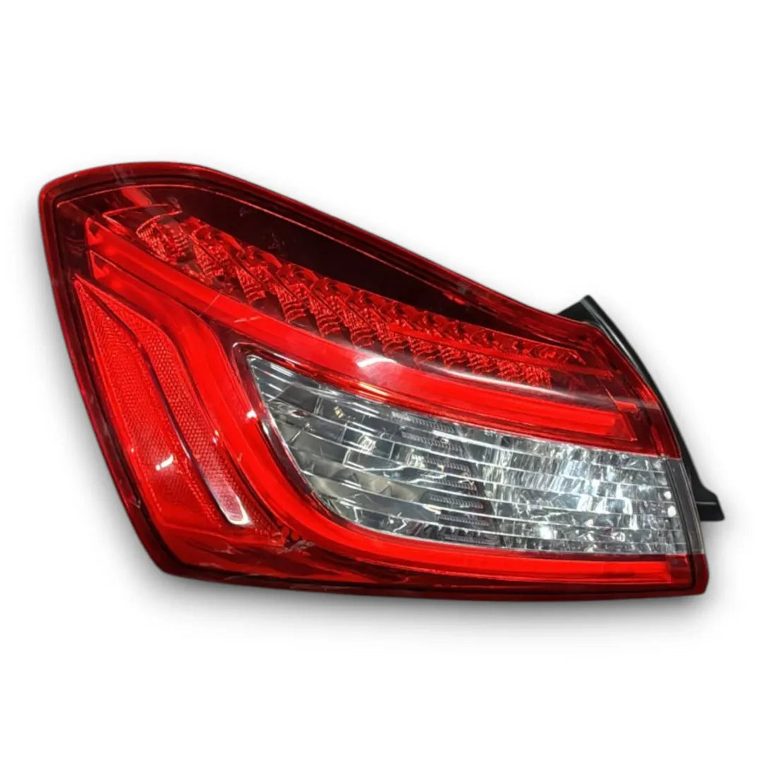 Fanale posteriore esterno sinistro Maserati Ghibli dal 2013 OEM 06700084820