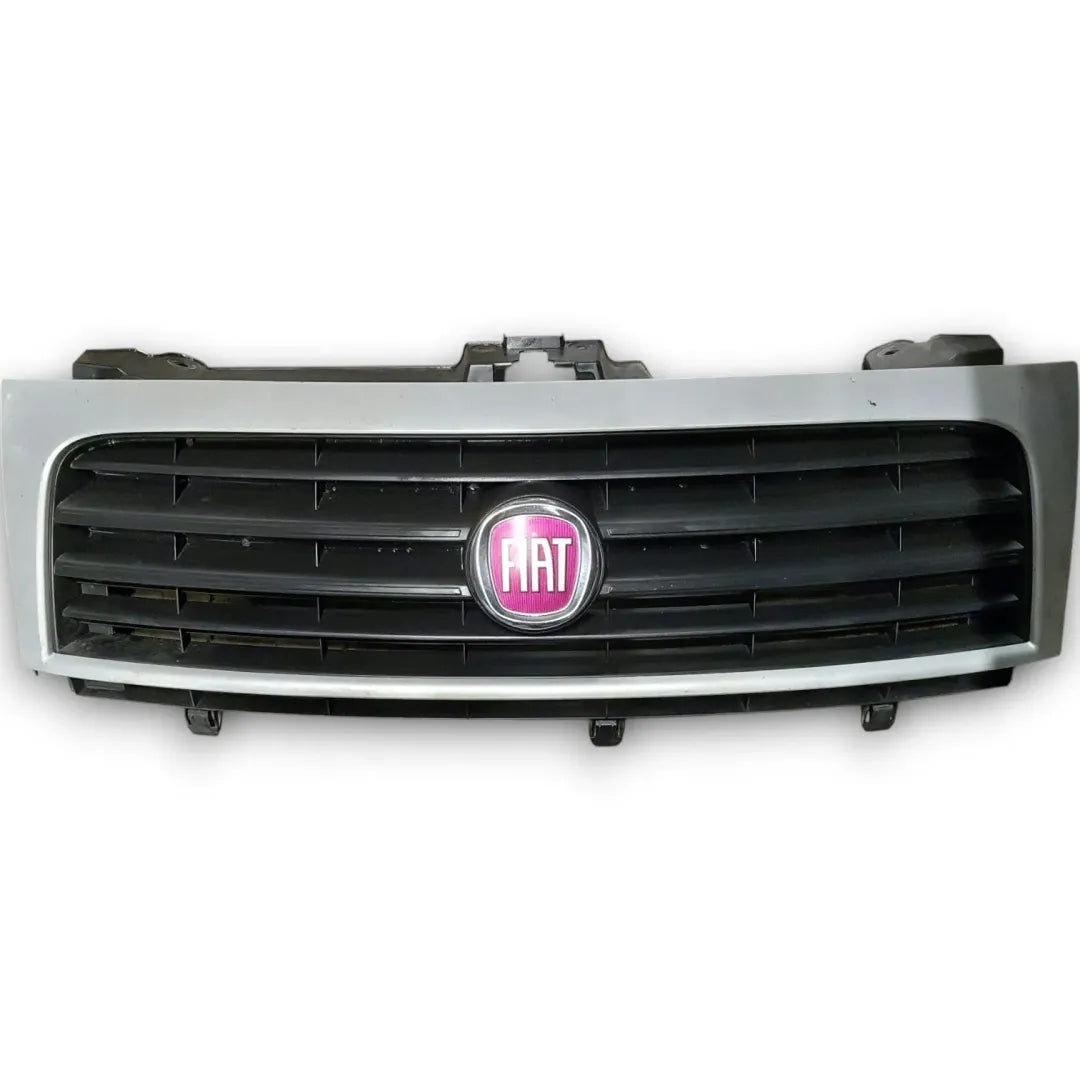 Griglia centrale paraurti anteriore Fiat Scudo 2007–2016 cod. 1497652898