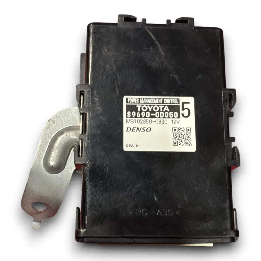 Centralina di comando pompa carburante Toyota Yaris 1999–2005 cod. 89690-0D050