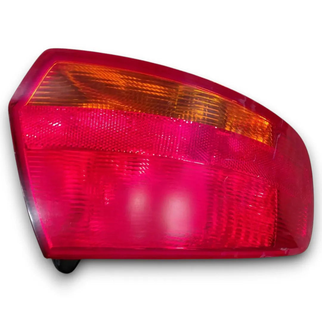 Fanale posteriore esterno destro Audi A3 8P 2010–2013 OEM 8P4945096E
