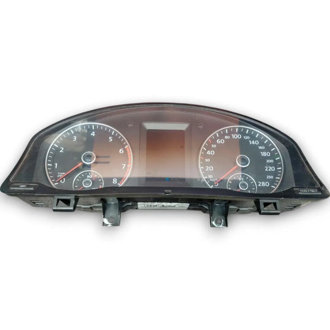 Quadro strumenti Volkswagen Scirocco dal 2008 cod. 1K8920872