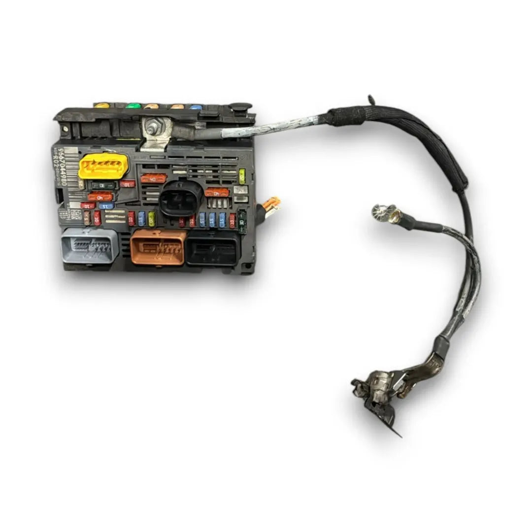 Scatola fusibili Peugeot 3008 2013–2017 cod. 9667044980