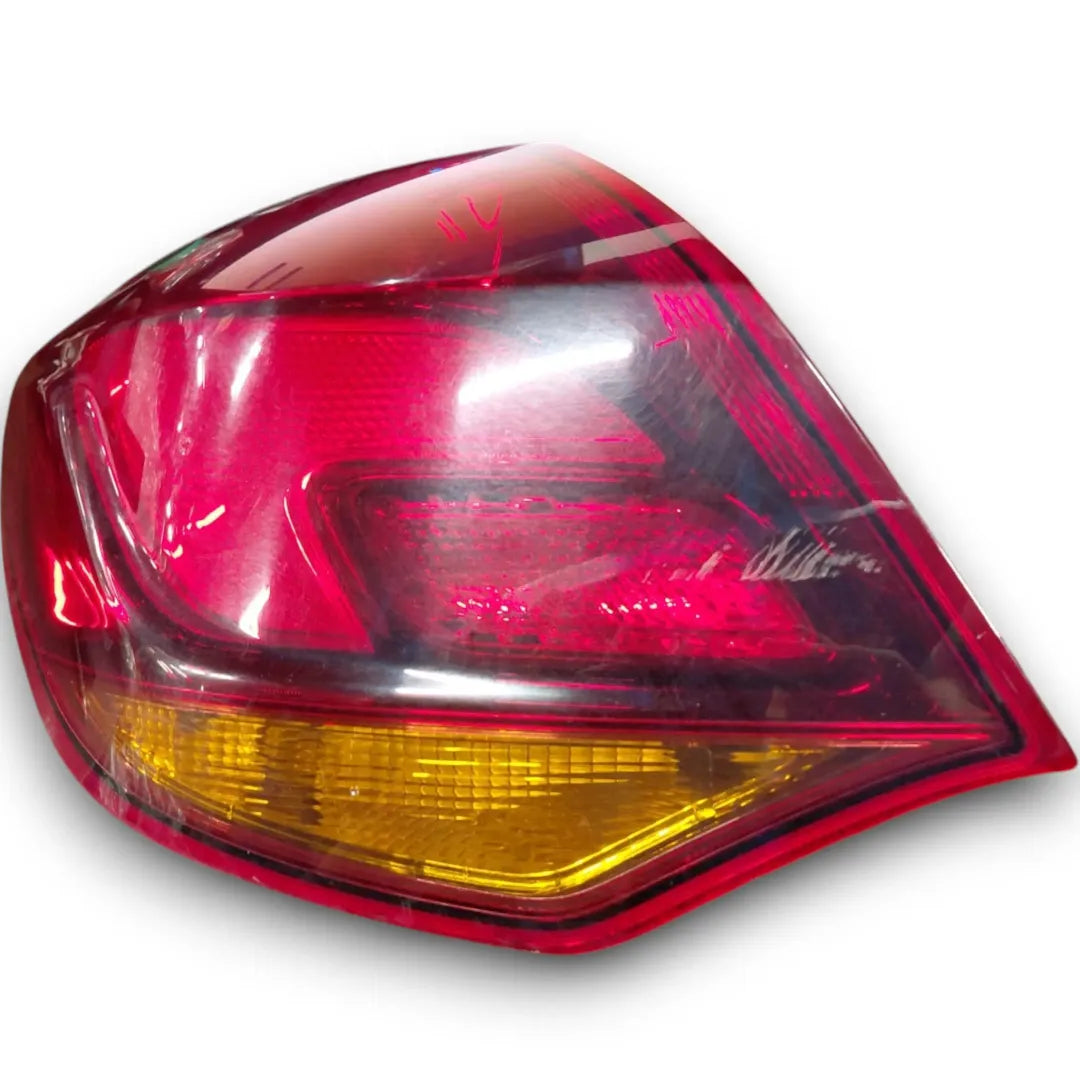 Fanale posteriore esterno sinistro Opel Astra P10 OEM 13319949